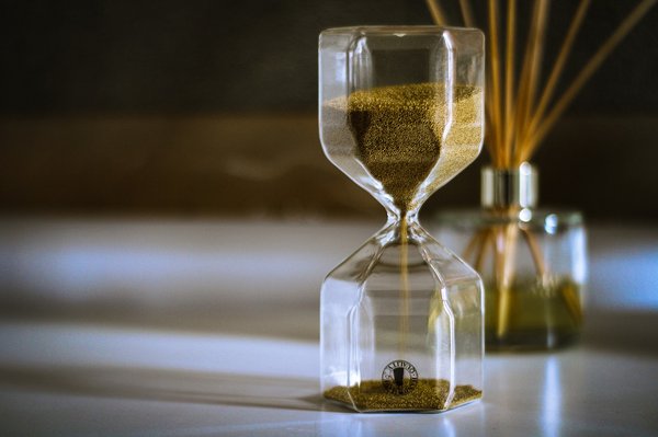 Révolutionnez votre gestion de file d'attente avec un logiciel adapté
